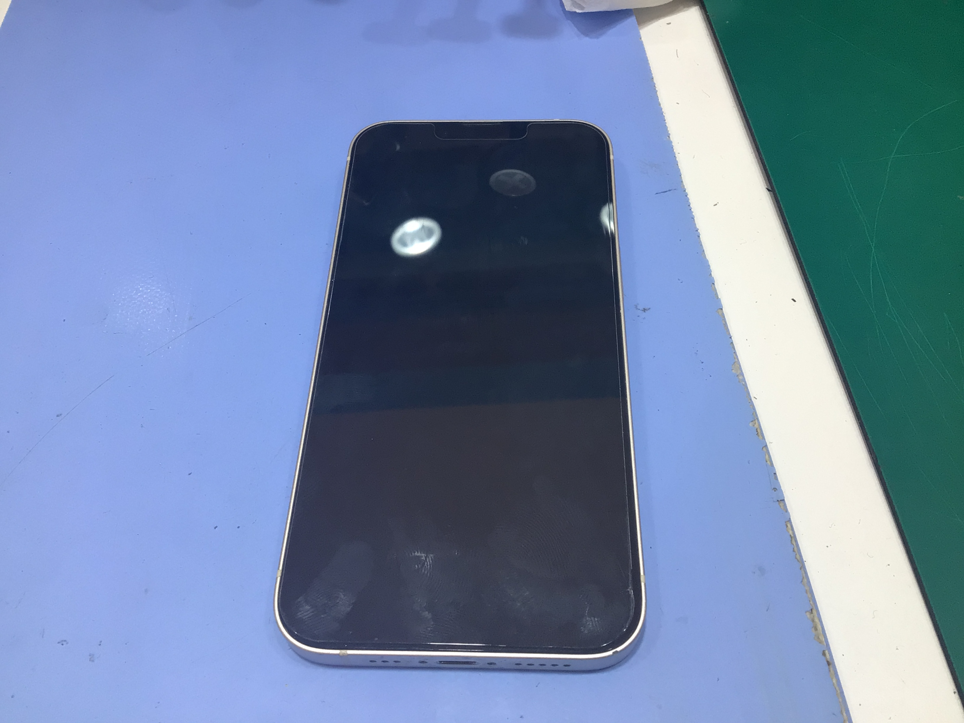 iPhone13のバッテリー交換は、データそのまま・即日修理のスマホ修理工房　丸井錦糸町店へ！